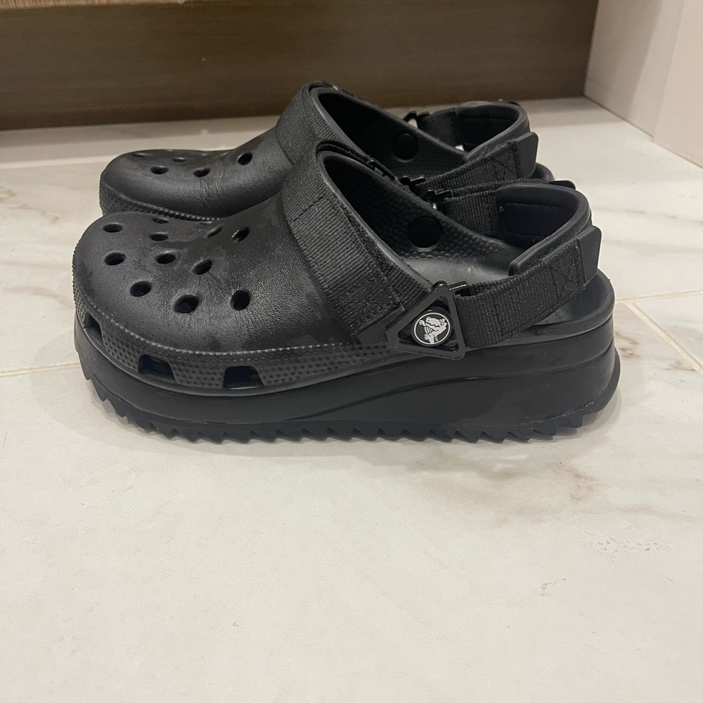 Platform Crocs - Picture 3 of 5